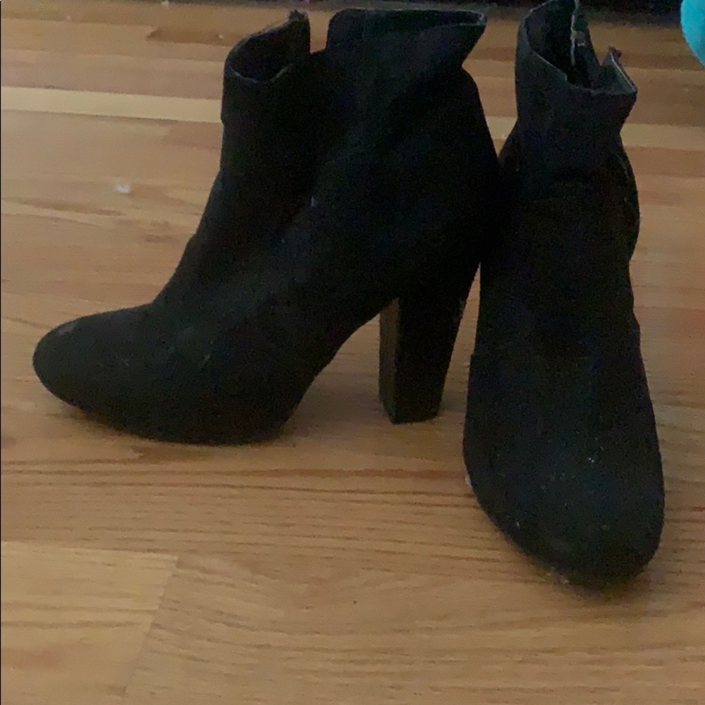 G by Guess boots